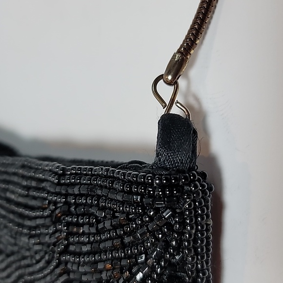 Imperial Fashion beaded purse black silky lining vintage snake chain formal eve - Picture 11 of 12